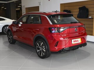 2026 Volkswagen T-Roc I (China Market) Рестайлинг, красный, 2413000 рублей, вид 5