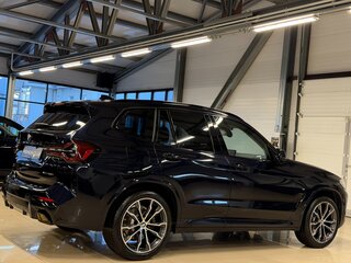 2024 BMW X3 30i xDrive III (G01) Рестайлинг, чёрный, 5949000 рублей, вид 4