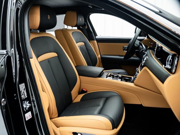 2023 Rolls-Royce Ghost Extended II (Series I), чёрный, 29900000 рублей - вид 10