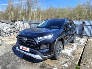 2024 Toyota RAV4 V (XA50), чёрный, 3500000 рублей, вид 1