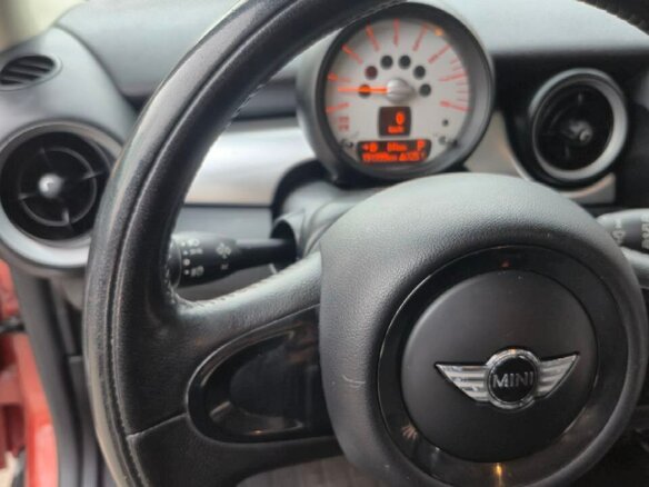 2011 Mini Hatch One II (R56) Рестайлинг, оранжевый, 820000 рублей - вид 9