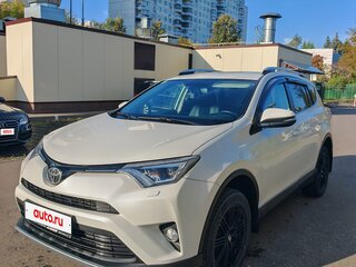 2017 Toyota RAV4 IV (XA40) Рестайлинг, белый, 2450000 рублей, вид 1