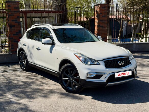 2017 Infiniti QX50 I Рестайлинг, белый, 1400000 рублей - вид 2