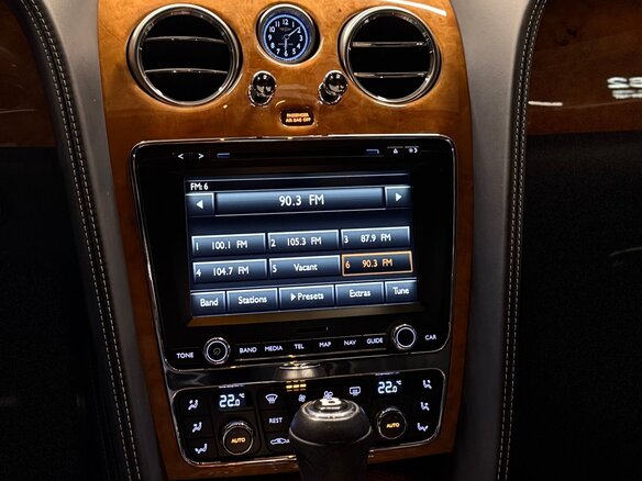 2011 Bentley Continental GT II, белый, 6950000 рублей - вид 12