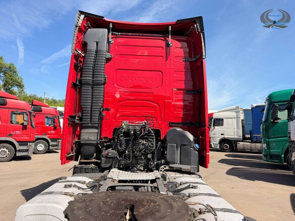 2018 Volvo FH, красный - вид 8