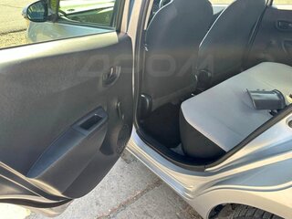 2012 Toyota Vitz III (XP130), серый, 620000 рублей, вид 5