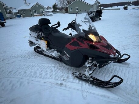 2012 BRP Ski-Doo Expedition SE 1200, красный, 1700000 рублей, вид 1