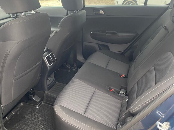 2019 Kia Sportage IV Рестайлинг, синий, 1950000 рублей - вид 16