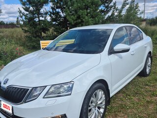 2020 Skoda Octavia III (A7) Рестайлинг, белый, 1970000 рублей, вид 1