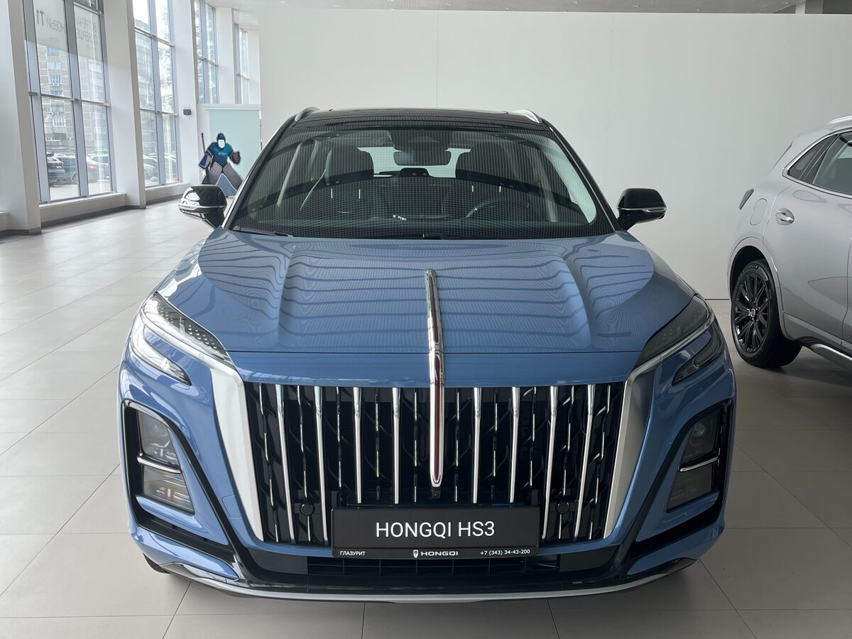 Открыть фотографии: Hongqi HS3