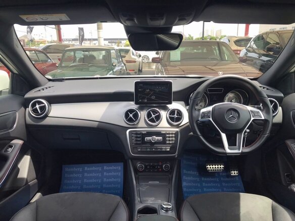 2016 Mercedes-Benz GLA 180 I (X156), белый - вид 11