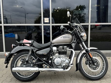 2025 Royal Enfield Meteor, чёрный, 528000 рублей, вид 1