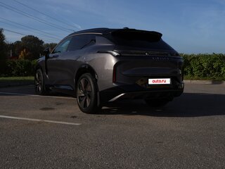 2023 Lynk & Co 08 39.6 kWh I, серый, 4500000 рублей, вид 5