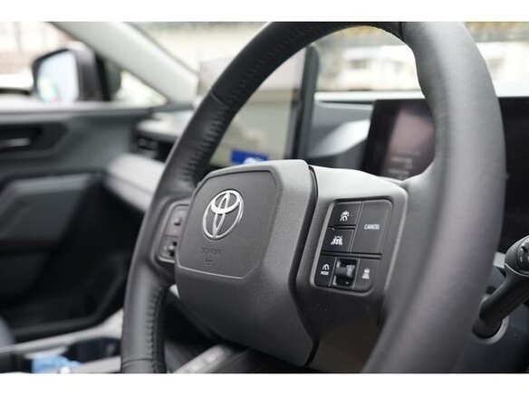 2026 Toyota RAV4 VI (XA60), белый, 8100000 рублей - вид 11