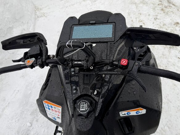 2026 BRP Ski-Doo Summit 850, чёрный, 2590000 рублей - вид 4