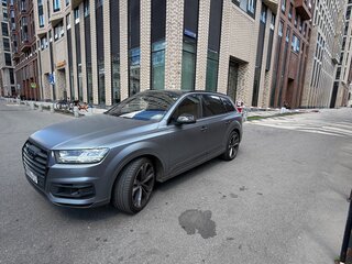 2015 Audi Q7 II (4M), серый, 3900000 рублей, вид 1