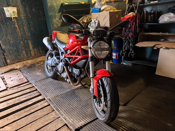 2009 Ducati Monster 696, красный, 380000 рублей - вид 5