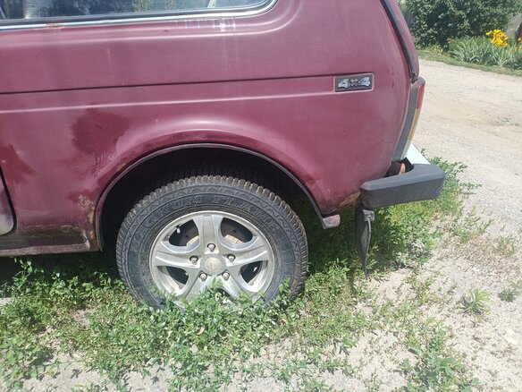 2002 Lada (ВАЗ) 2121 (4x4) I Рестайлинг, пурпурный, 260000 рублей - вид 8