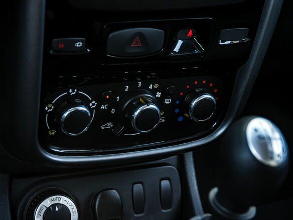 2013 Renault Duster I, чёрный, 680000 рублей - вид 18