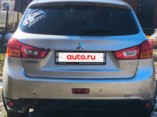 2013 Mitsubishi ASX I, серебристый, 700000 рублей, вид 4