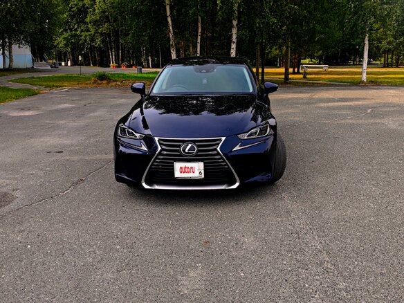 2017 Lexus IS 300 III Рестайлинг, синий, 2750000 рублей - вид 1