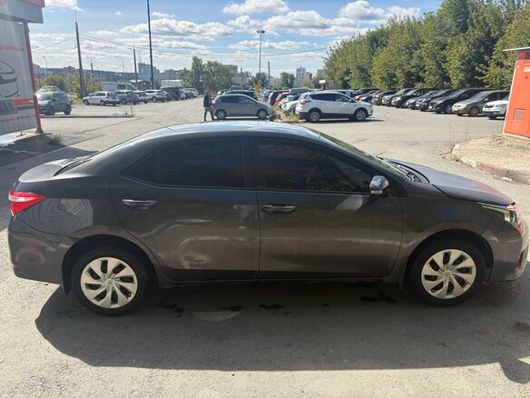 2013 Toyota Corolla XI (E160, E170, E180), серый, 1100000 рублей - вид 3