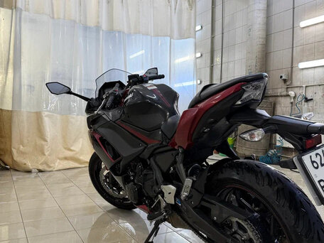 2020 Kawasaki Ninja 650, пурпурный, 730000 рублей, вид 5
