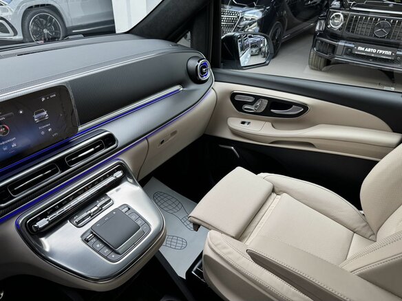 2026 Mercedes-Benz V-Класс Long 300 d длинный III (W447) Рестайлинг 2, белый, 15170000 рублей - вид 32