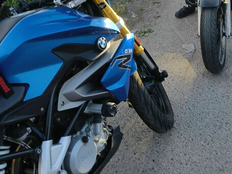 2017 BMW G 310 R, синий, 349000 рублей, вид 3