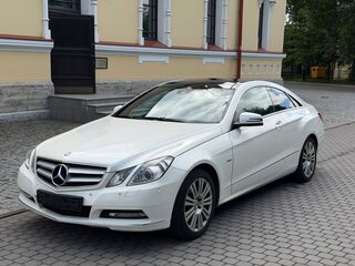 2010 Mercedes-Benz E-Класс 250 5G-Tronic IV (W212, S212, C207), белый, 1600000 рублей, вид 1