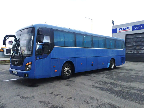 2011 Hyundai Universe, синий, 4000000 рублей