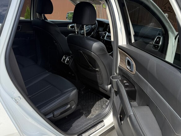 2023 Kia Sorento IV, белый, 4950000 рублей - вид 10