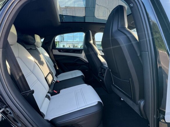 2025 Porsche Cayenne Coupé III Рестайлинг, чёрный - вид 19