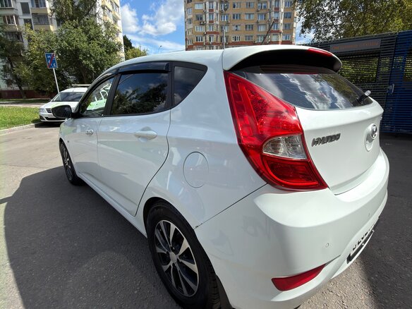 2012 Hyundai Solaris I, белый, 1100000 рублей - вид 6