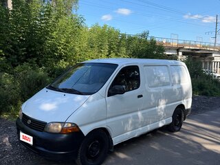 1998 Toyota HiAce XH10, белый, 375000 рублей, вид 2