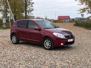 2011 Renault Sandero I, красный, 475000 рублей, вид 4
