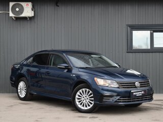 2018 Volkswagen Passat (North America and China) I Рестайлинг, синий, 1699999 рублей, вид 4