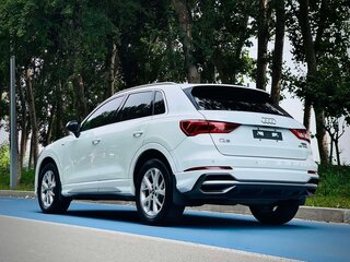 2020 Audi Q3 35 TFSI II (F3), белый, 1720000 рублей, вид 4