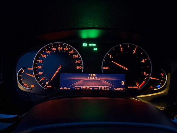 2020 BMW 5 серии 520d xDrive VII (G30/G31/G38), чёрный, 3300000 рублей - вид 12