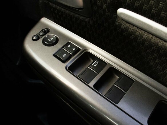 2017 Honda Stepwgn Spada V Рестайлинг, чёрный, 2275000 рублей - вид 13
