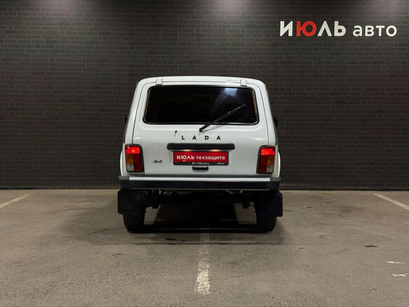 2017 Lada (ВАЗ) 2121 (4x4) I Рестайлинг, белый, 550000 рублей - вид 5