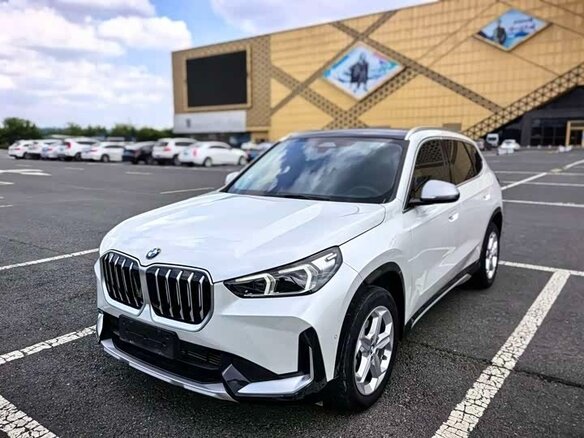 2023 BMW X1 Long 20Li sDrive III (U11/U12), белый, 3270000 рублей - вид 2
