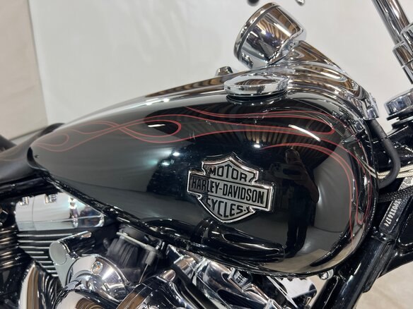 2008 Harley-Davidson Rocker C, чёрный, 910000 рублей - вид 15
