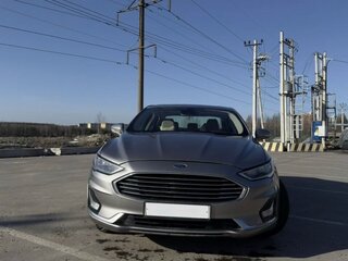 2020 Ford Fusion (North America) II Рестайлинг, серебристый, 1550000 рублей, вид 2