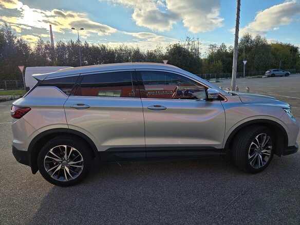 2021 Geely Coolray I, серый - вид 2
