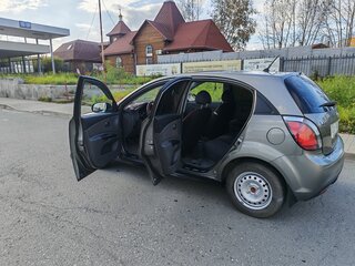 2011 Kia Rio II Рестайлинг, серебристый, 480000 рублей, вид 2