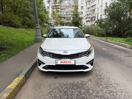 2019 Kia Optima IV Рестайлинг, белый, 1250000 рублей, вид 1