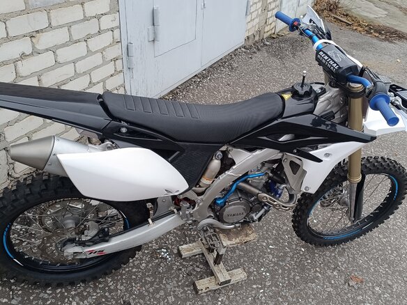 2012 Yamaha YZ250F, белый, 300000 рублей - вид 3