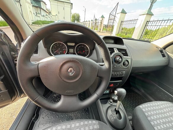 2007 Renault Megane II Рестайлинг, серый, 550000 рублей - вид 17