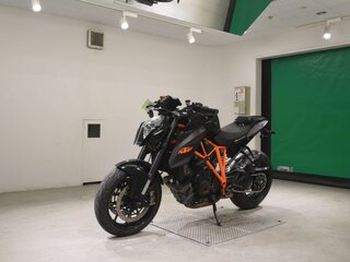 2016 KTM 1290 Super Duke R, чёрный, 850000 рублей, вид 4